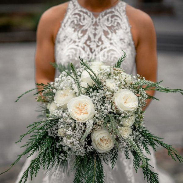 winter wedding bouquet