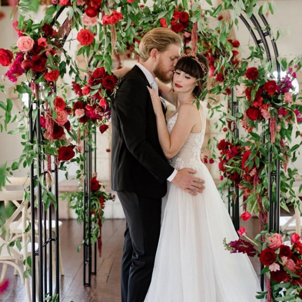 red rose wedding ceremony decor