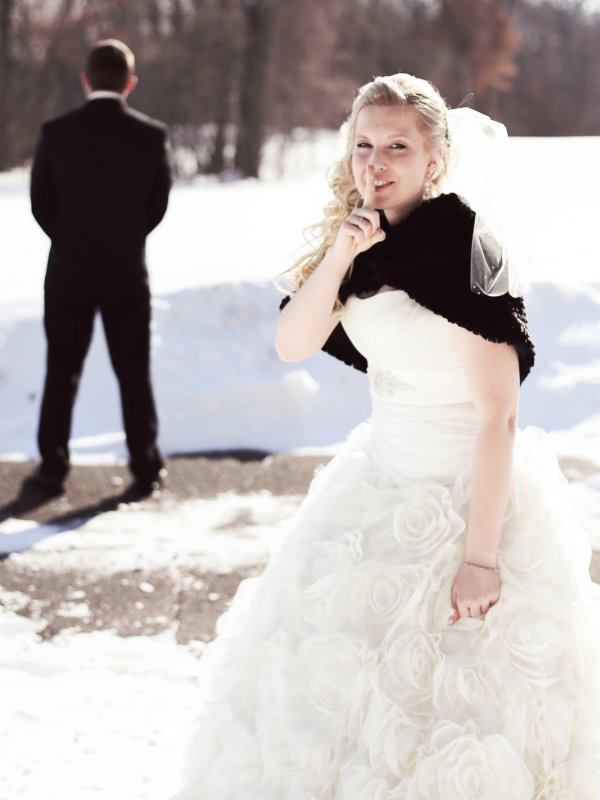 Winter Sparkle: Amber & Dustin in Sartell, MN