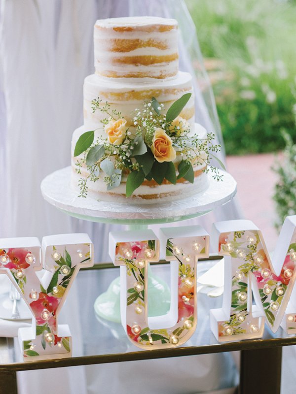 Vintage Fete: Kristin & Brandon in Princeton, NJ