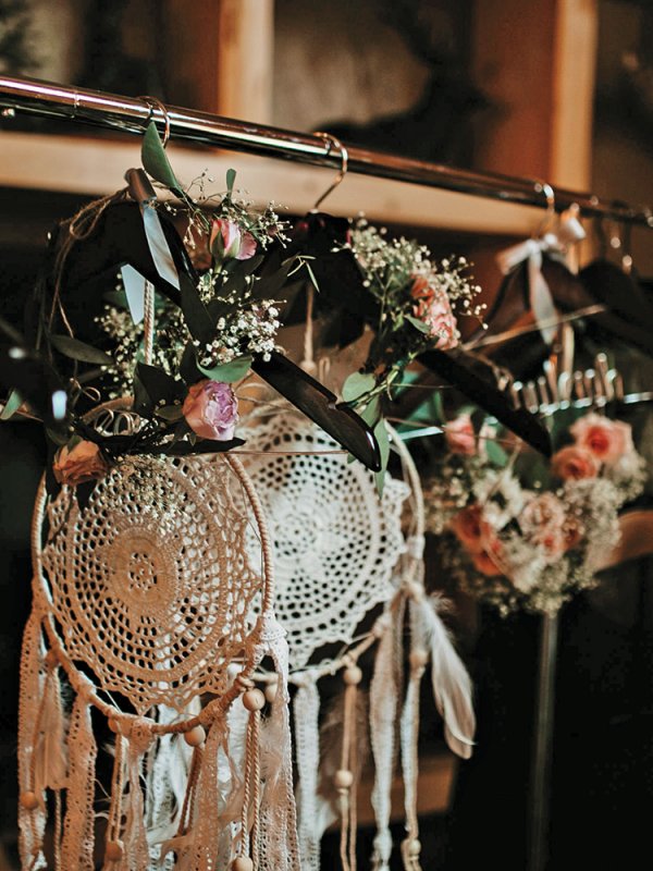 Woodland Retreat: Robin & Cole in Fairbanks, AK