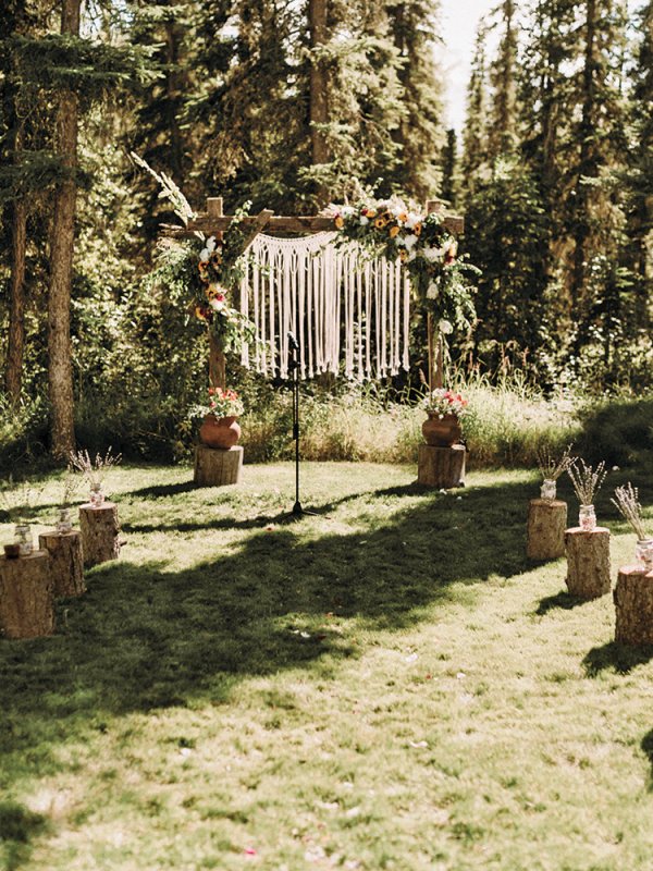 Woodland Retreat: Robin & Cole in Fairbanks, AK