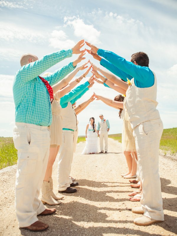 Love, Rainbows and Glitter: Nancy & Dylan in Manitoba, Canada