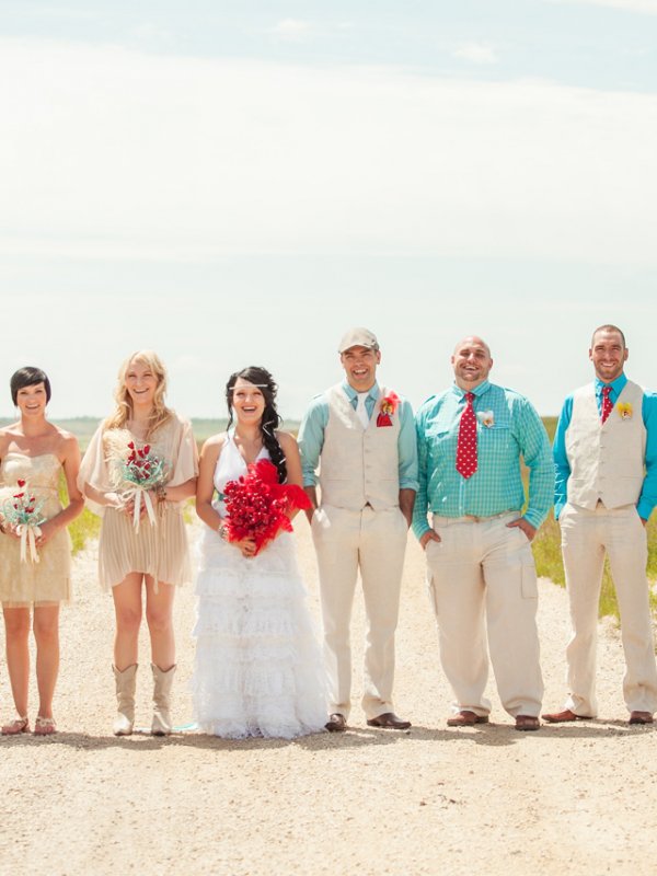 Love, Rainbows and Glitter: Nancy & Dylan in Manitoba, Canada