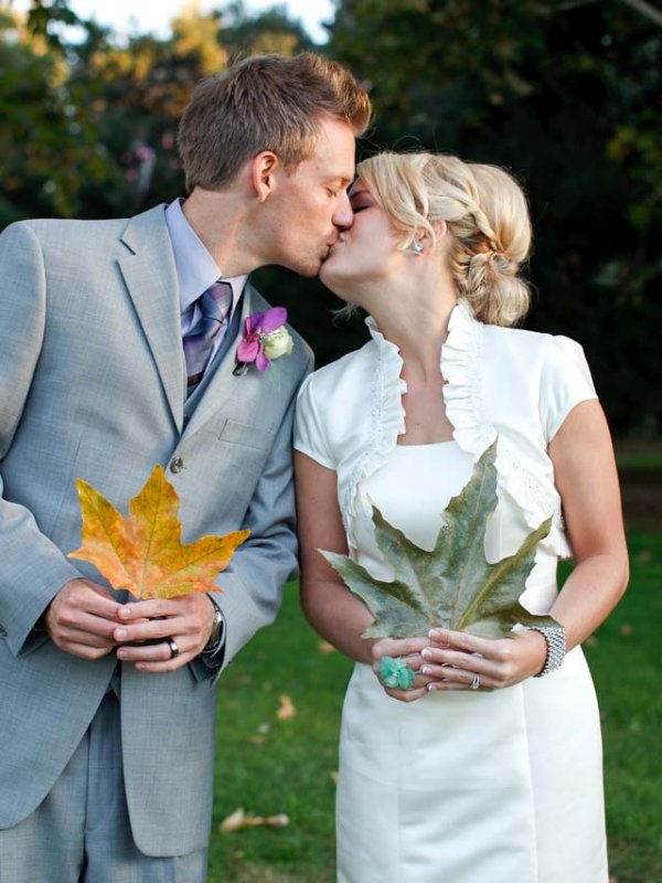 Modern Halloween Wedding: Laurin & Brett