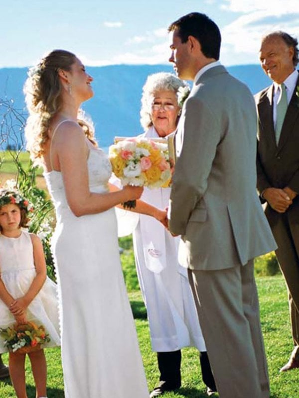 Vineyard Vows: Sarah & Chris in Lake Chelan, WA