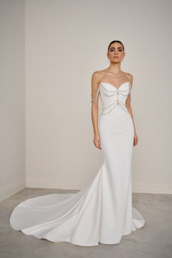 Justin Alexander Signature, Style Sculptura